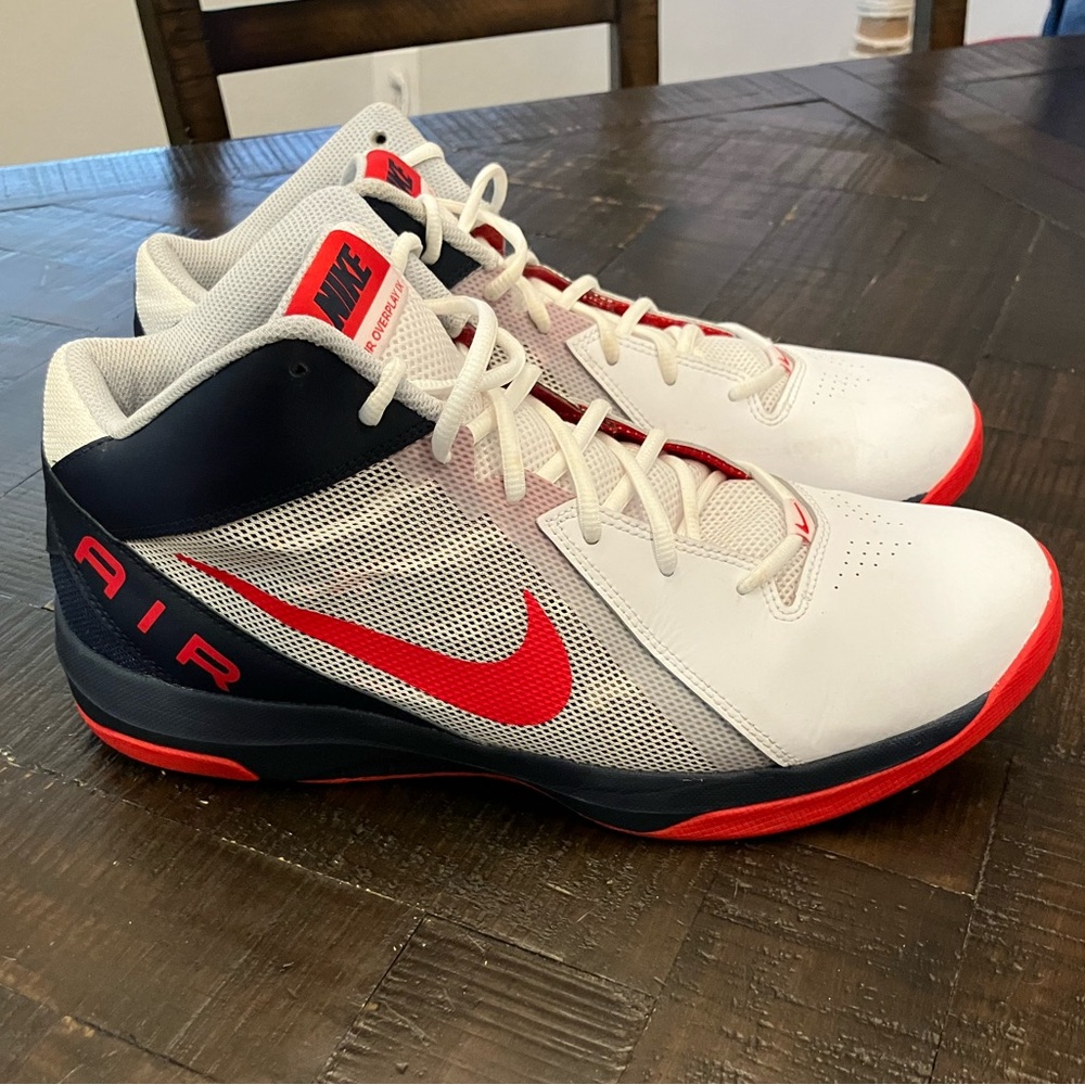 Nike Men's The Air Overplay IX Basketball Shoe